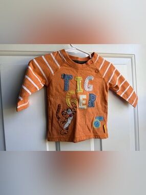 Tigger long sleeve shirt size 3-6m